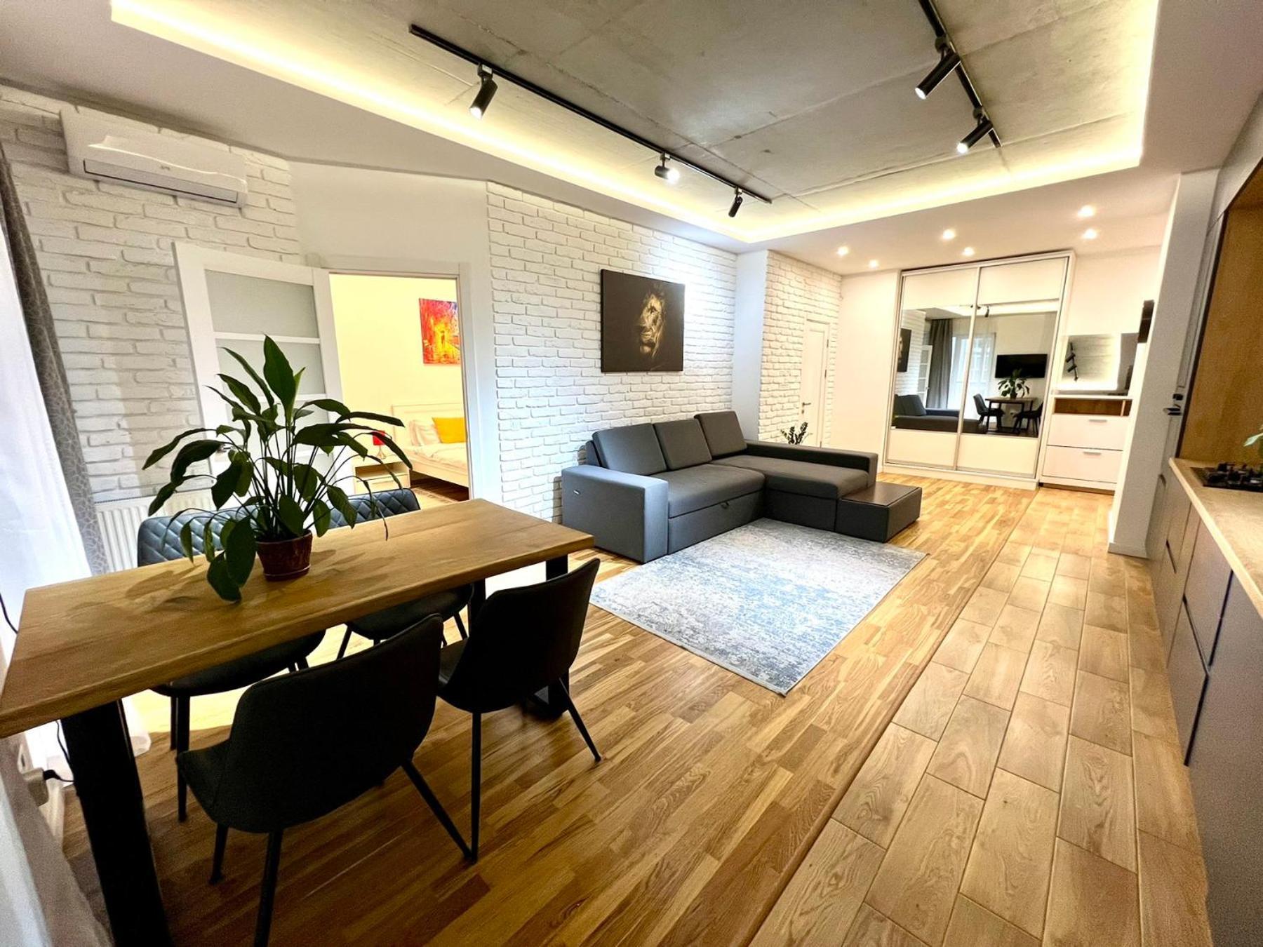 Osapart Comfortable In A Complex Great Britain